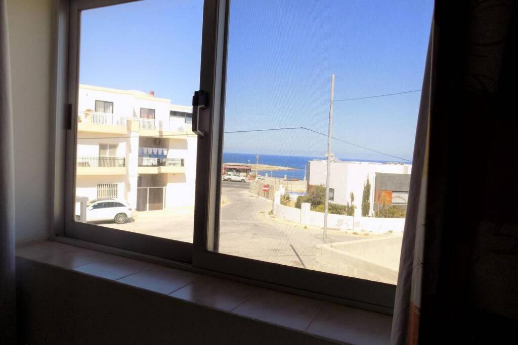 Sunshine Holiday Apartment 5 With Spectacular Seaviews Сейнт Полс Бей Екстериор снимка
